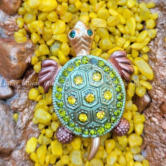 GREEN Turtle  Small Brooch Pin - Picture 2 of 9